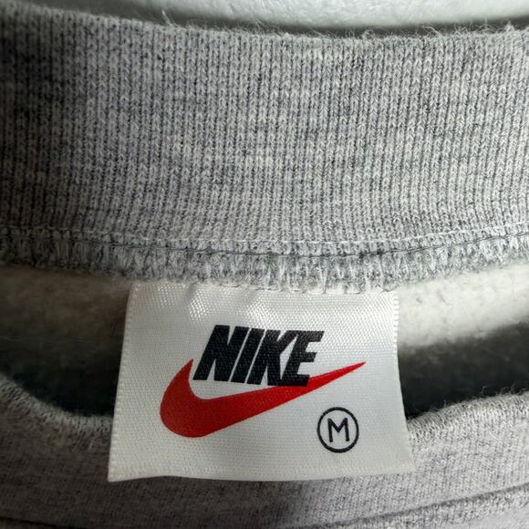 Vintage Nike Made in USA Grey Crewneck Embroidered Tag Mens Medium - Picture 2 of 8